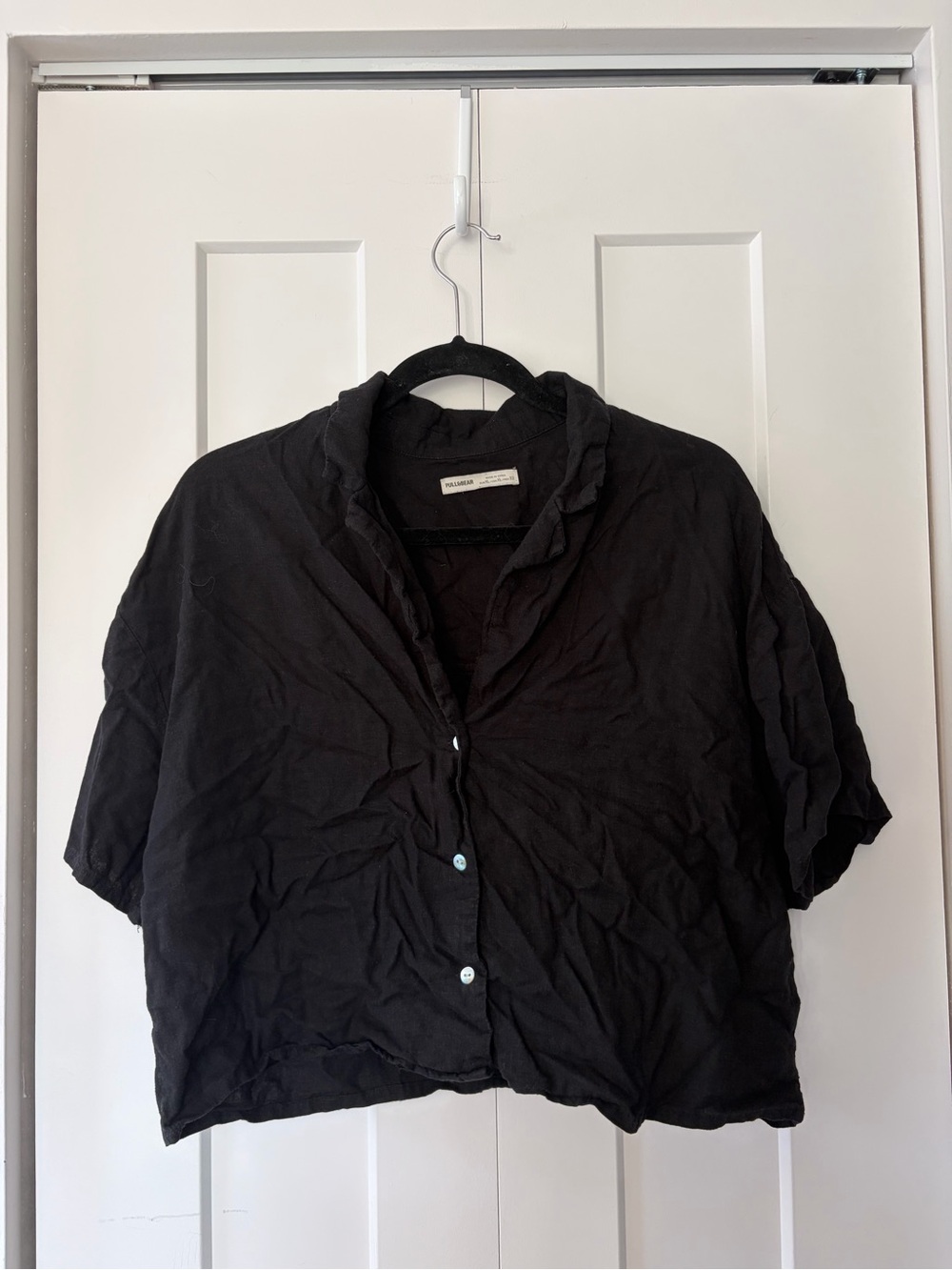 Pull&Bear Black Short-Sleeve Button-Front Boxy Shirt